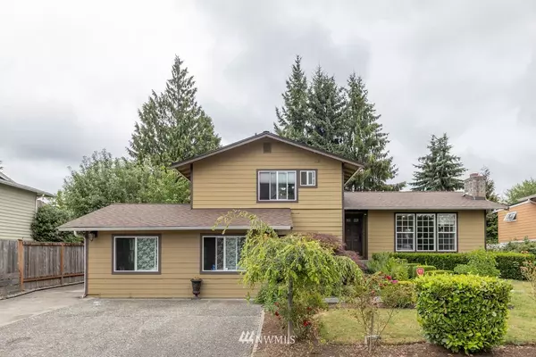 1916 Anacortes AVE NE, Renton, WA 98059