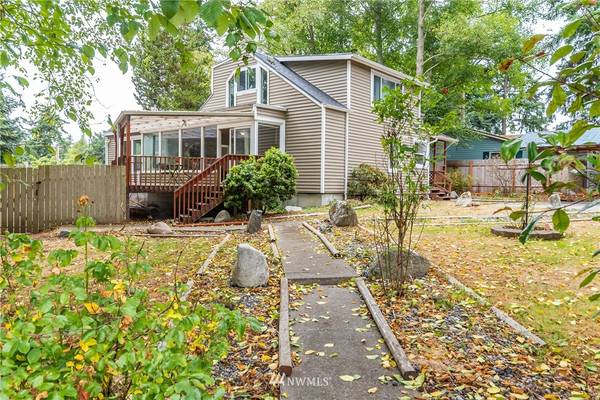 4317 Rhododendron DR, Oak Harbor, WA 98277