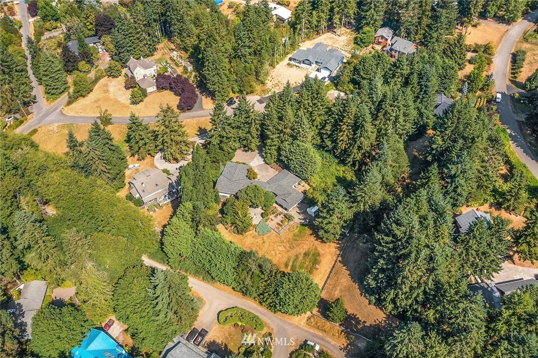 11537 Matsu PL NE, Bainbridge Island, WA 98110