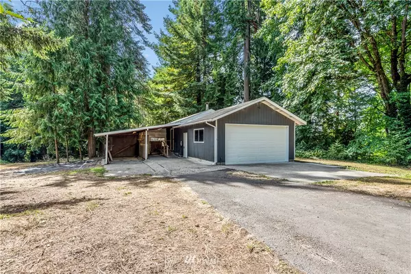 324 N 50th AVE, Longview, WA 98632