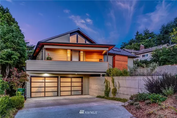 4512 51st AVE S, Seattle, WA 98118