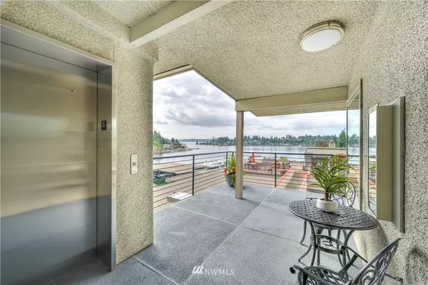 Bellevue, WA 98004,9951 Lake Washington BLVD NE #50