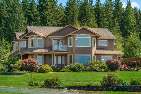 6562 Cheyney LN NW, Seabeck, WA 98380