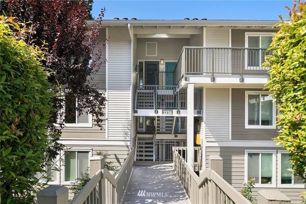 3236 80th AVE SE #3, Mercer Island, WA 98040