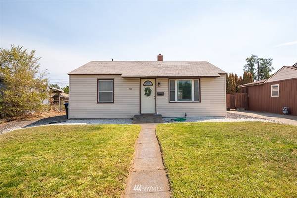 445 W Ridge DR, Moses Lake, WA 98837