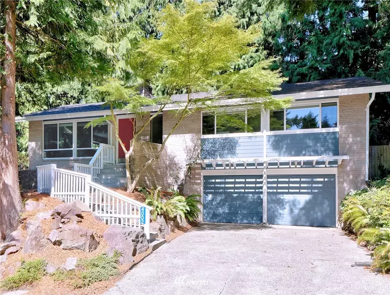 4002 NE 195th PL, Lake Forest Park, WA 98155