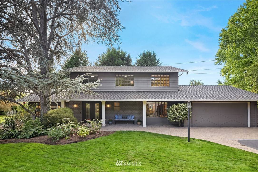 8411 NE 22nd PL, Clyde Hill, WA 98004