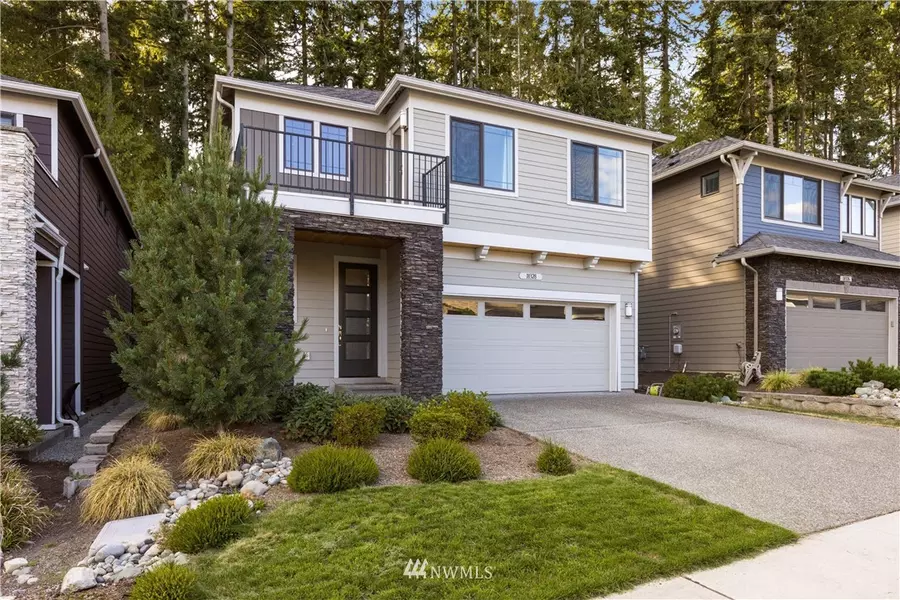 18328 15th PL W, Lynnwood, WA 98037