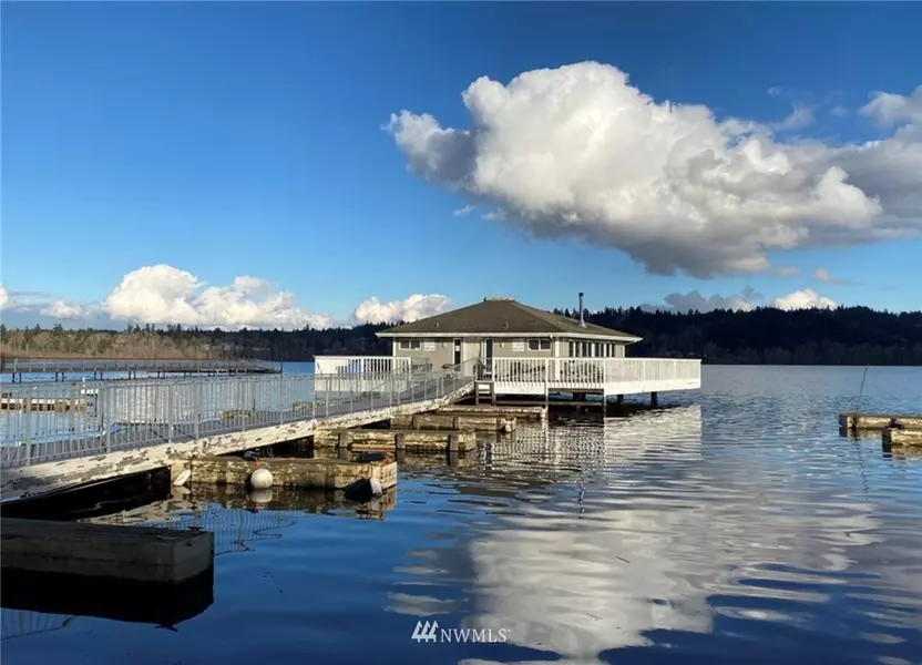 17110 NE 45th ST #32, Redmond, WA 98052