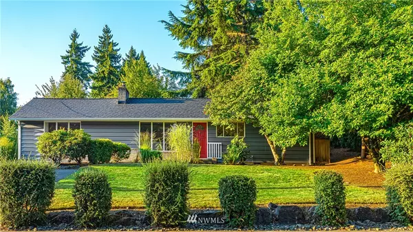 8433 NE 10th ST, Medina, WA 98039