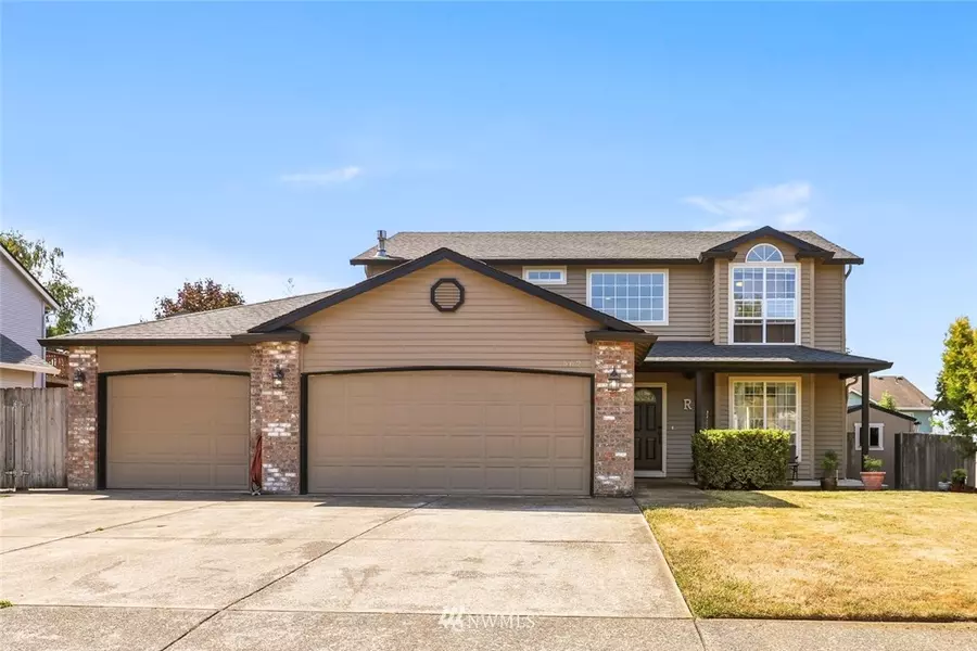562 E Heritage LOOP, La Center, WA 98629