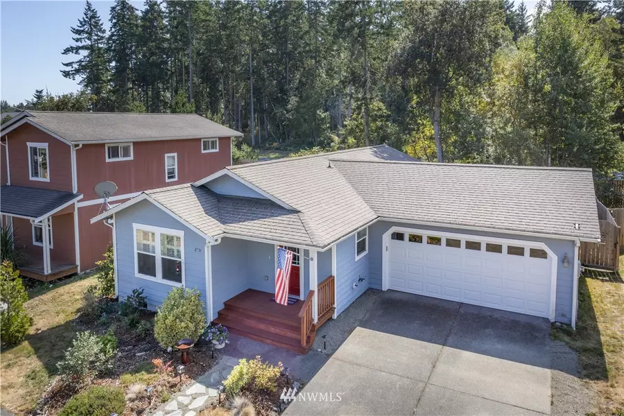 2551 St Helens PL, Port Townsend, WA 98368