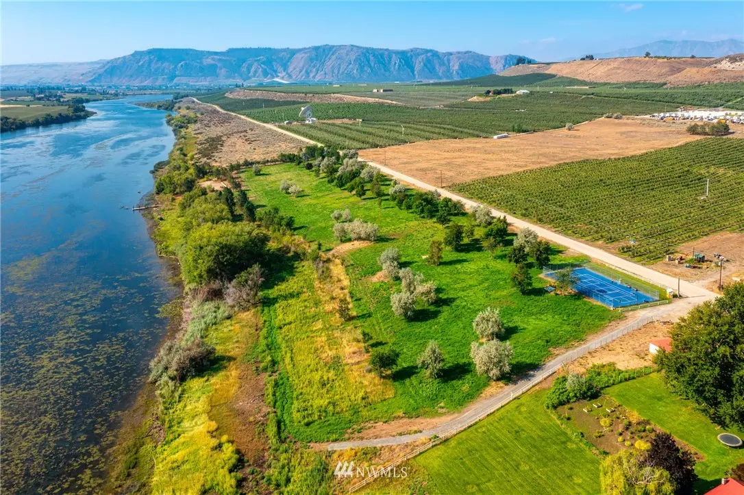 Brewster, WA 98812,303 Monse River RD