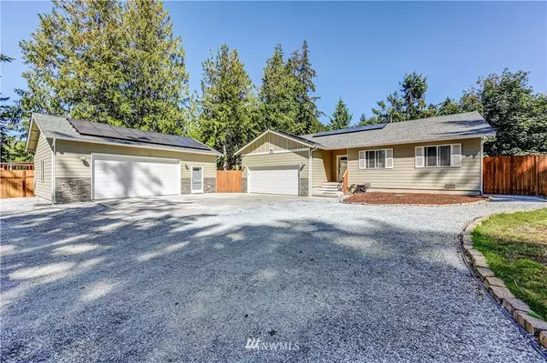 Camano Island, WA 98282,1025 Loganberry LN