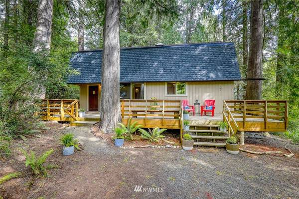 131 E Barnacle BLVD, Shelton, WA 98584