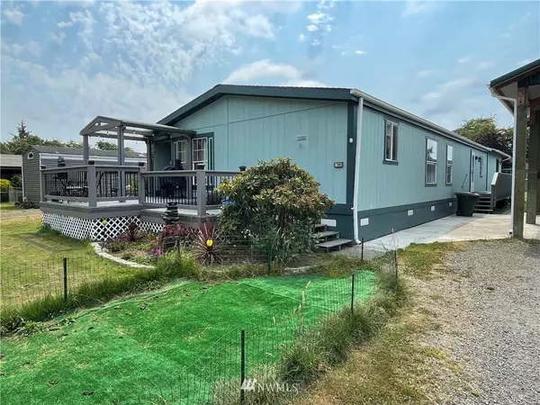 7109 Scarboro LN, Ilwaco, WA 98624