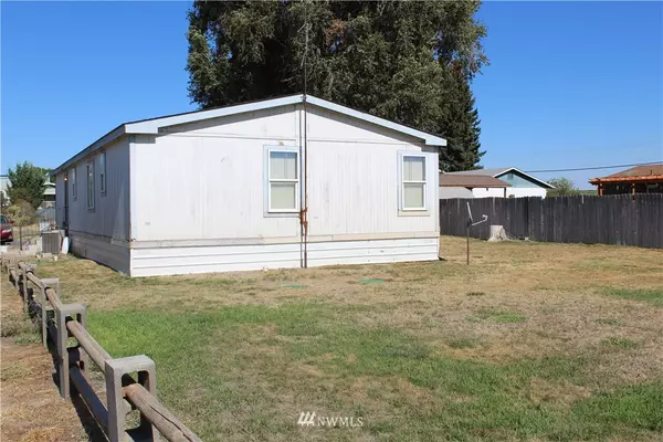 Othello, WA 99344,462 Elm CT SE