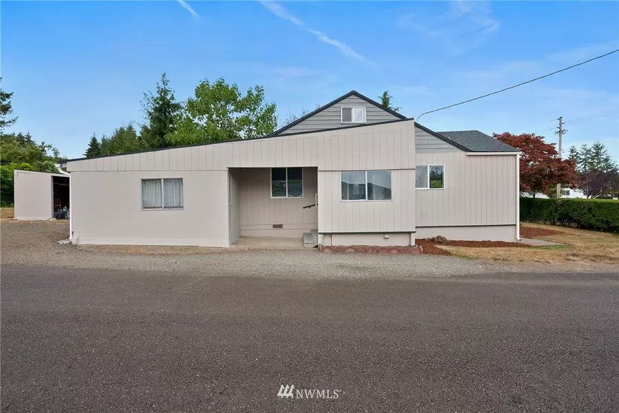 352 State Route 6, Raymond, WA 98577