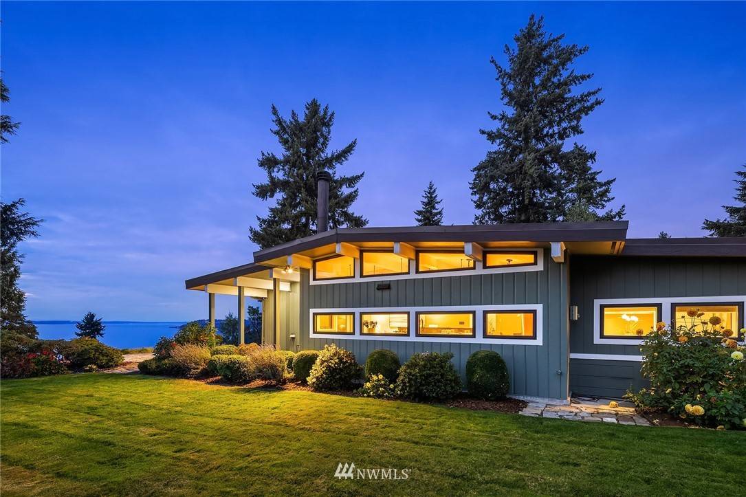 16617 25th AVE SW, Burien, WA 98166