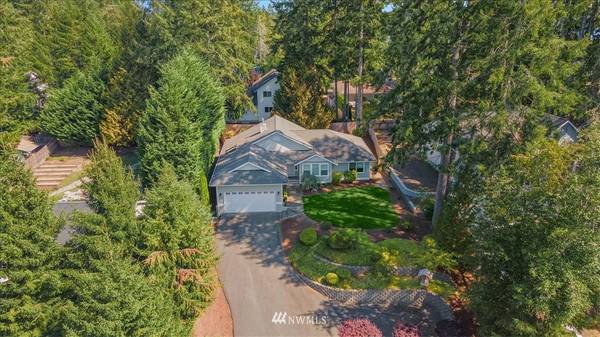 141 E Lake Forest DR, Allyn, WA 98524