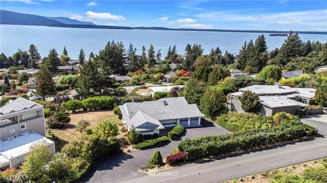 516 Fieldston RD, Bellingham, WA 98225