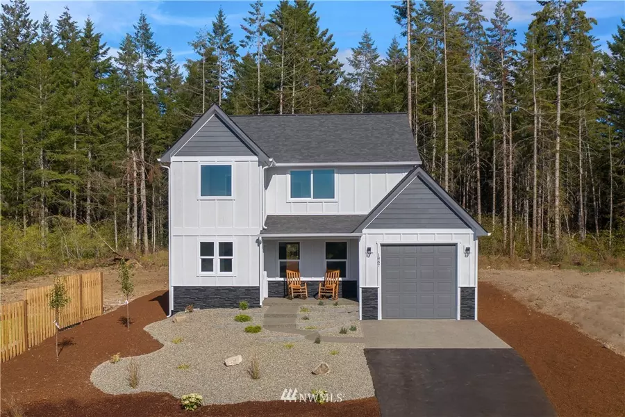 1887 E Island Lake DR, Shelton, WA 98584