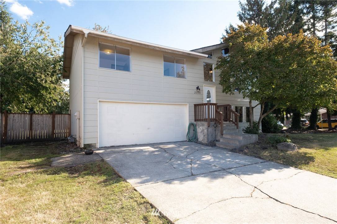 3706 Lemontree LN, Auburn, WA 98092