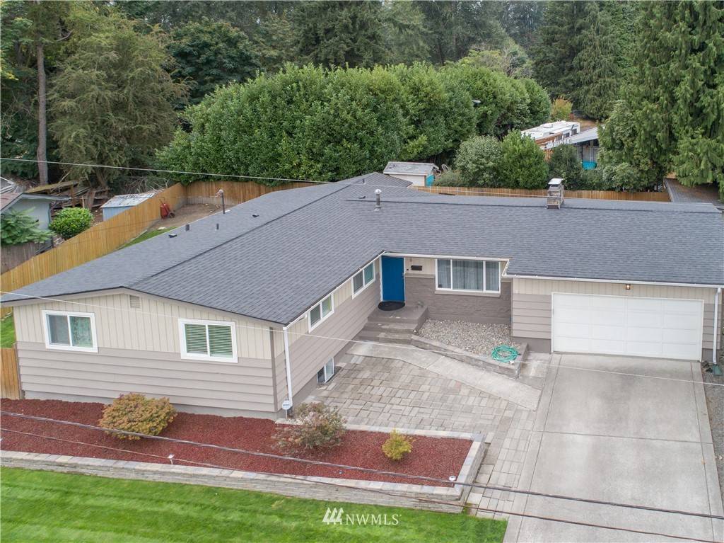 160 Christina DR, Sumner, WA 98390