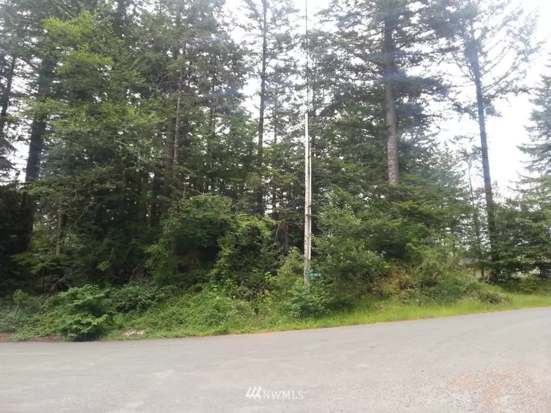 16700 421 AVE SE, North Bend, WA 98045