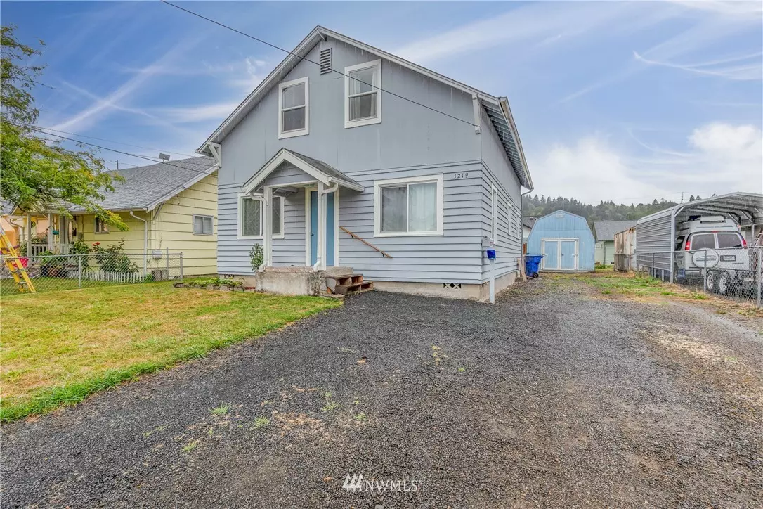 Kelso, WA 98626,1219 N 3rd