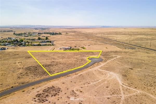 7490 Road E.9 NE, Moses Lake, WA 98837