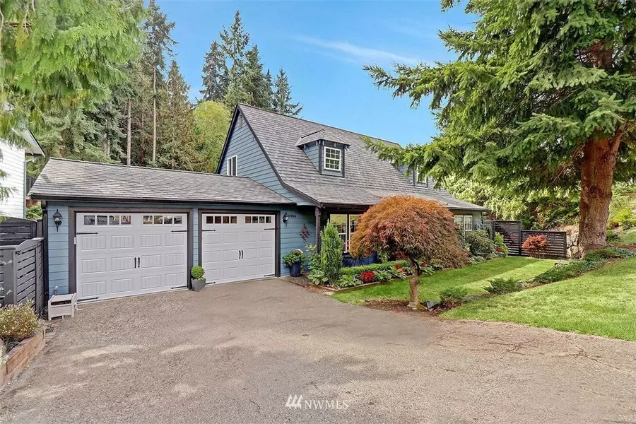 9904 237th PL SW, Edmonds, WA 98020