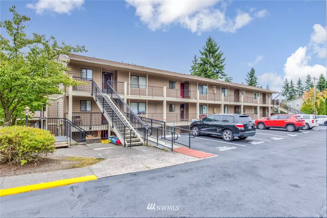 Lynnwood, WA 98036,20131 61st PL W #D102