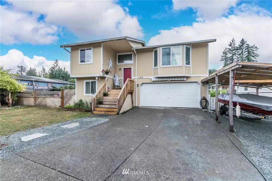 11318 199th Ave E, Bonney Lake, WA 98391