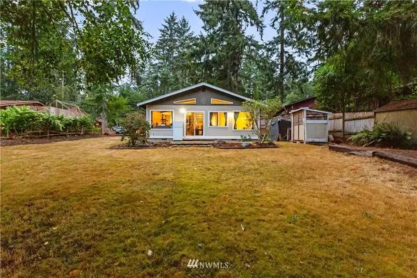 13813 Sandy Point West NW, Gig Harbor, WA 98329