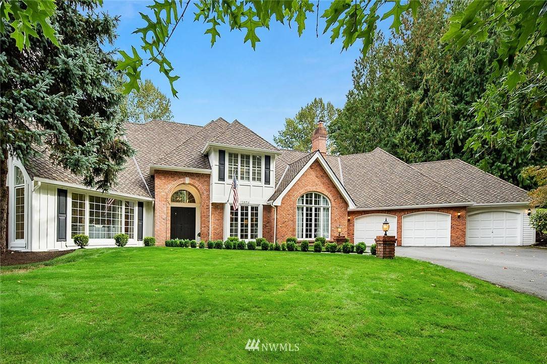 12806 198th DR NE, Woodinville, WA 98077