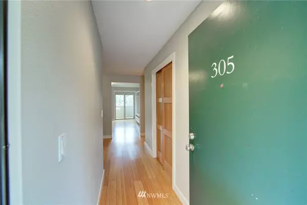 Seattle, WA 98116,4800 Fauntleroy WAY SW #305