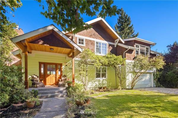 7004 SE 20th ST, Mercer Island, WA 98040