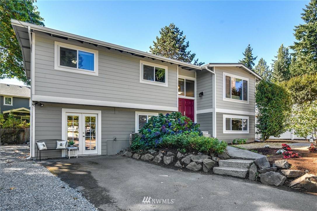 8715 NE 133rd PL, Kirkland, WA 98034