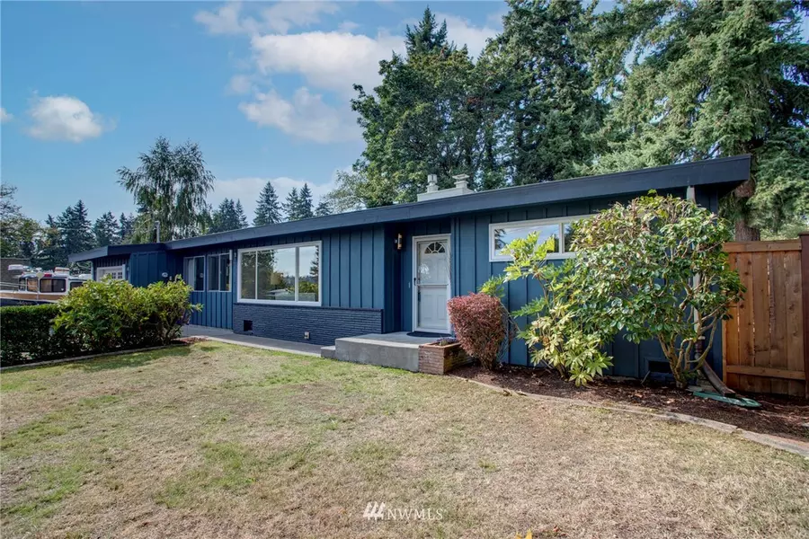 16609 11th AVE SW, Burien, WA 98166