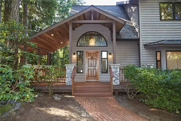 14732 NW Seaview DR, Seabeck, WA 98380