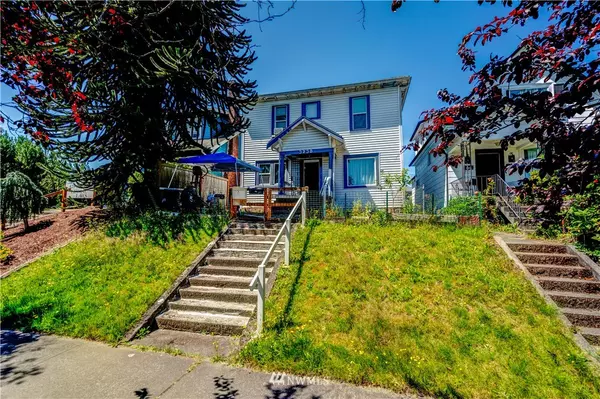 3230 Oaks, Everett, WA 98201