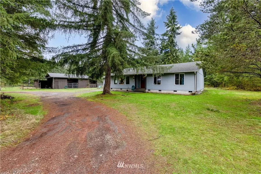 670 W Dayton Trails DR, Shelton, WA 98584