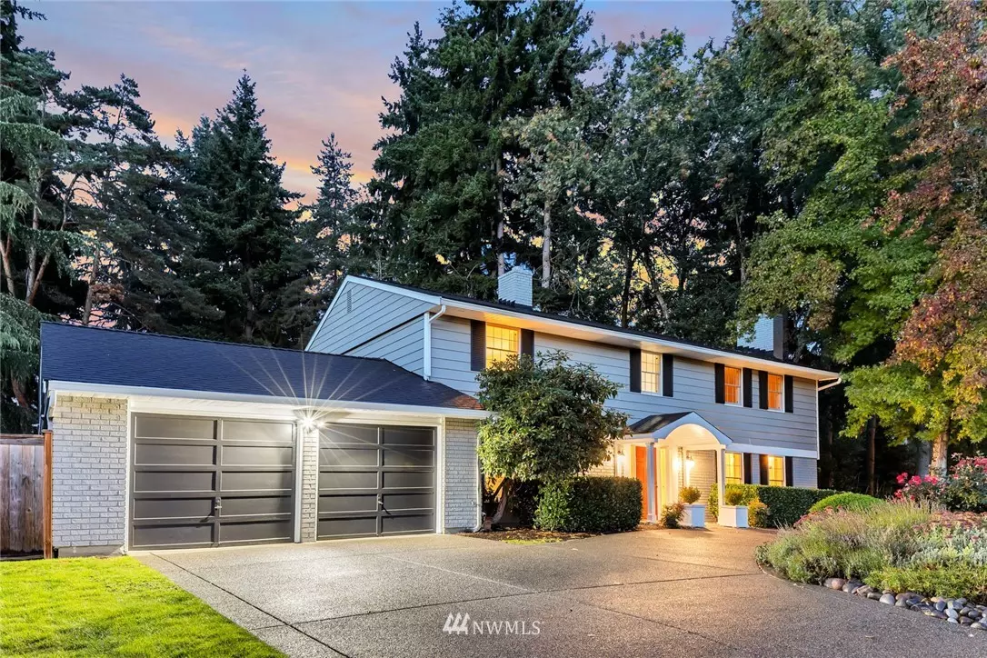 Bellevue, WA 98006,3 Columbia Key