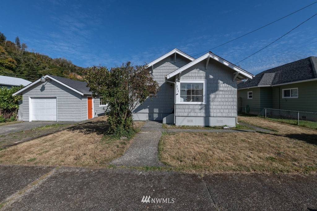 111 24th ST, Hoquiam, WA 98550