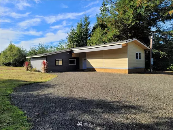 1322 State Route 105, Aberdeen, WA 98520