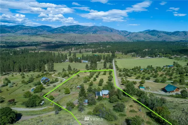 3 Bear Orchard RD, Winthrop, WA 98862