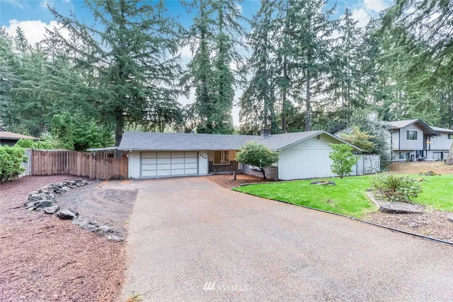 4108 Clearwater DR SE, Lacey, WA 98503