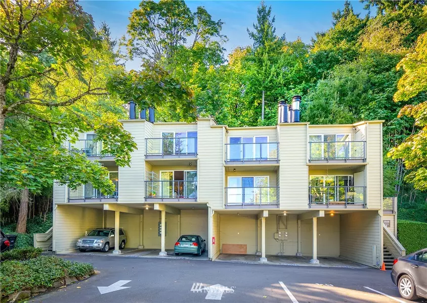 2949 76th AVE SE #82C, Mercer Island, WA 98040