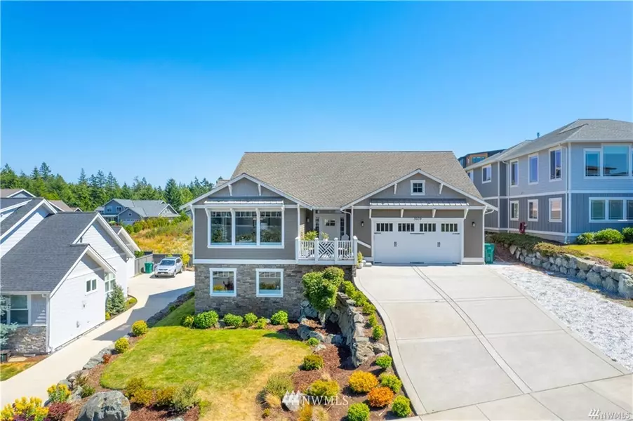 3909 Rockridge Pkwy, Anacortes, WA 98221